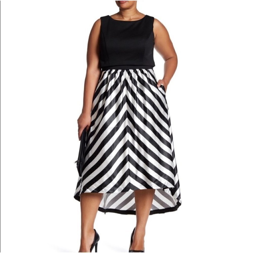 NWT City Chic Satin Chevron Fit And Flare Maxi Dress - 14W